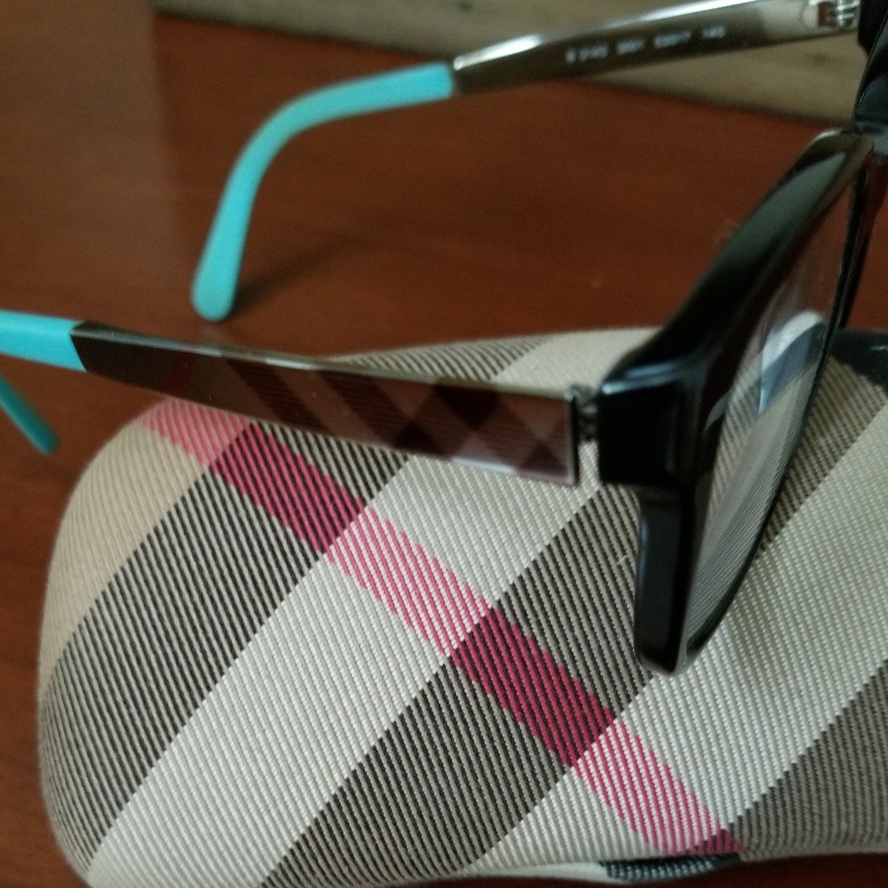 🦋 Burberry frames 🦋